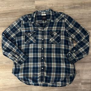 Blue and White American Eagle Outfitters Boyfriend Fit Flannel Size XL
